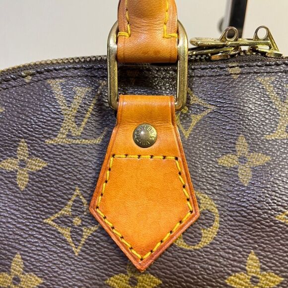 Louis Vuitton Monogram Alma Bag - Picture 10 of 16